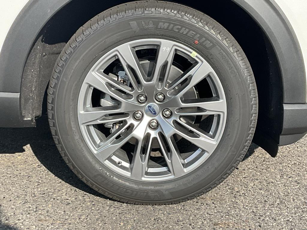 new 2025 Ford Explorer car, priced at $48,370
