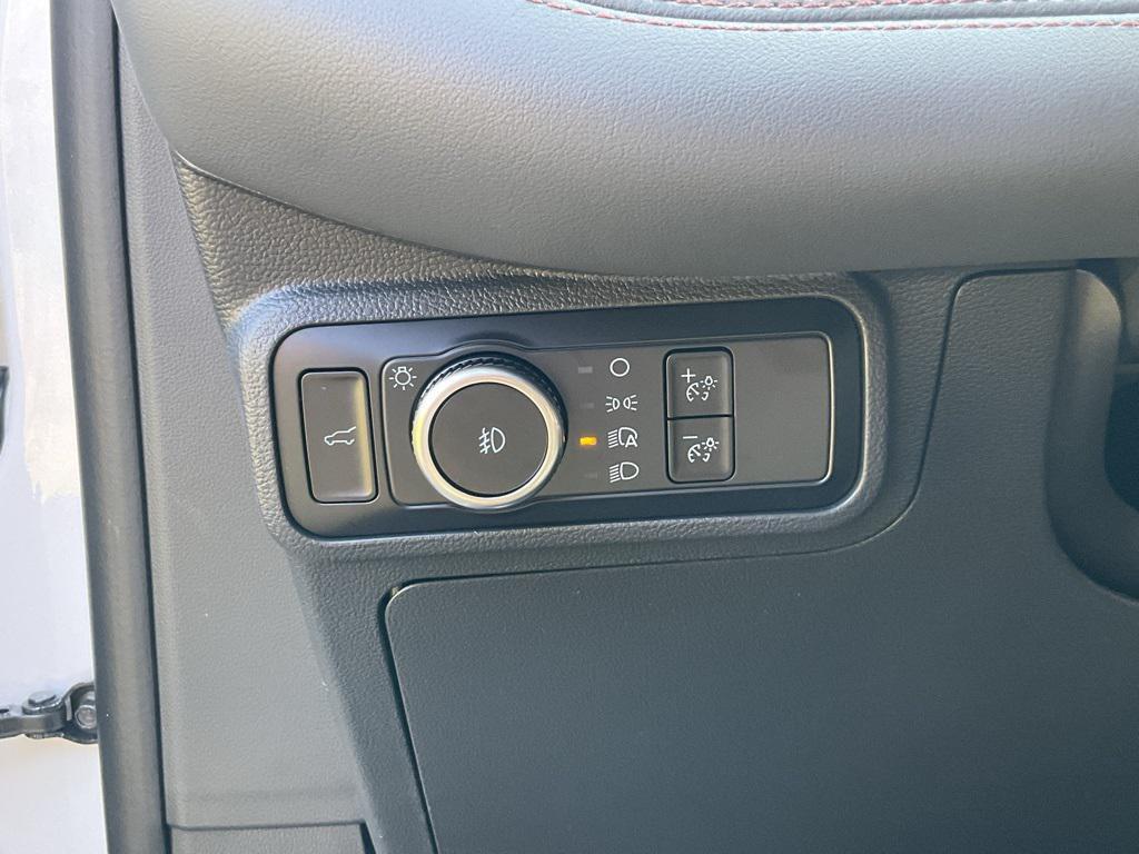 new 2025 Ford Explorer car, priced at $48,370