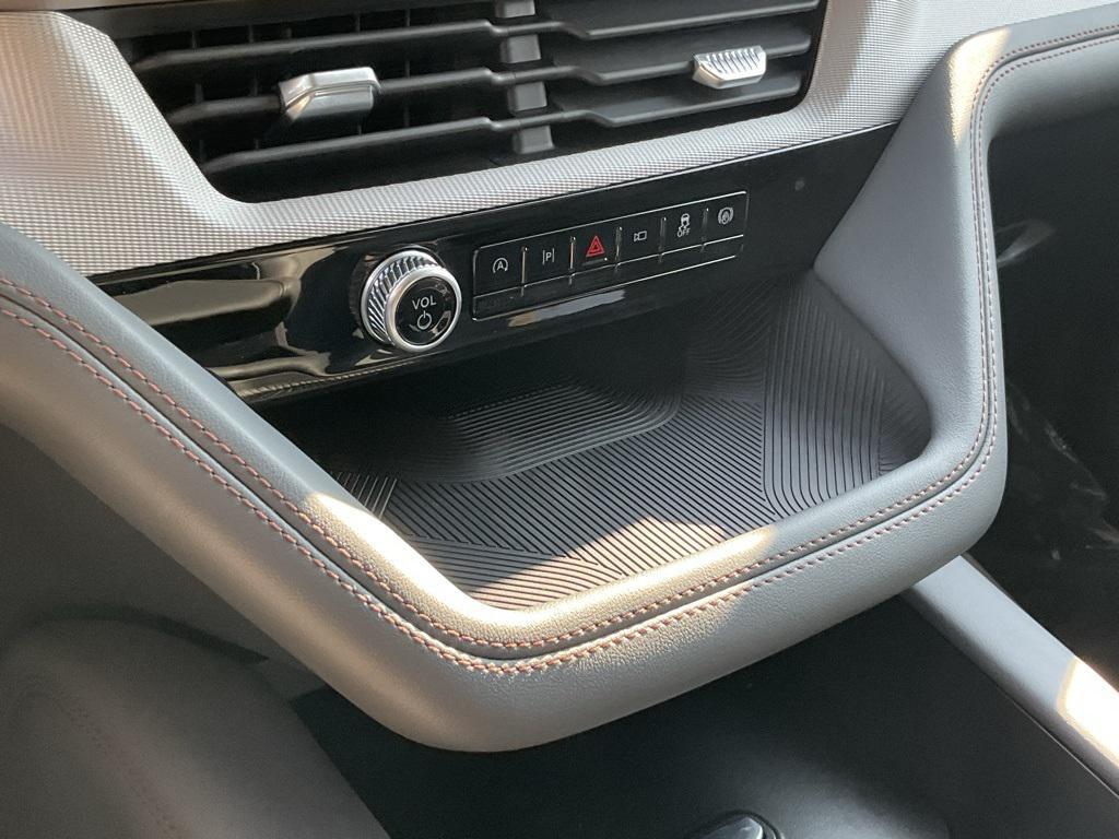 new 2025 Ford Explorer car, priced at $48,370