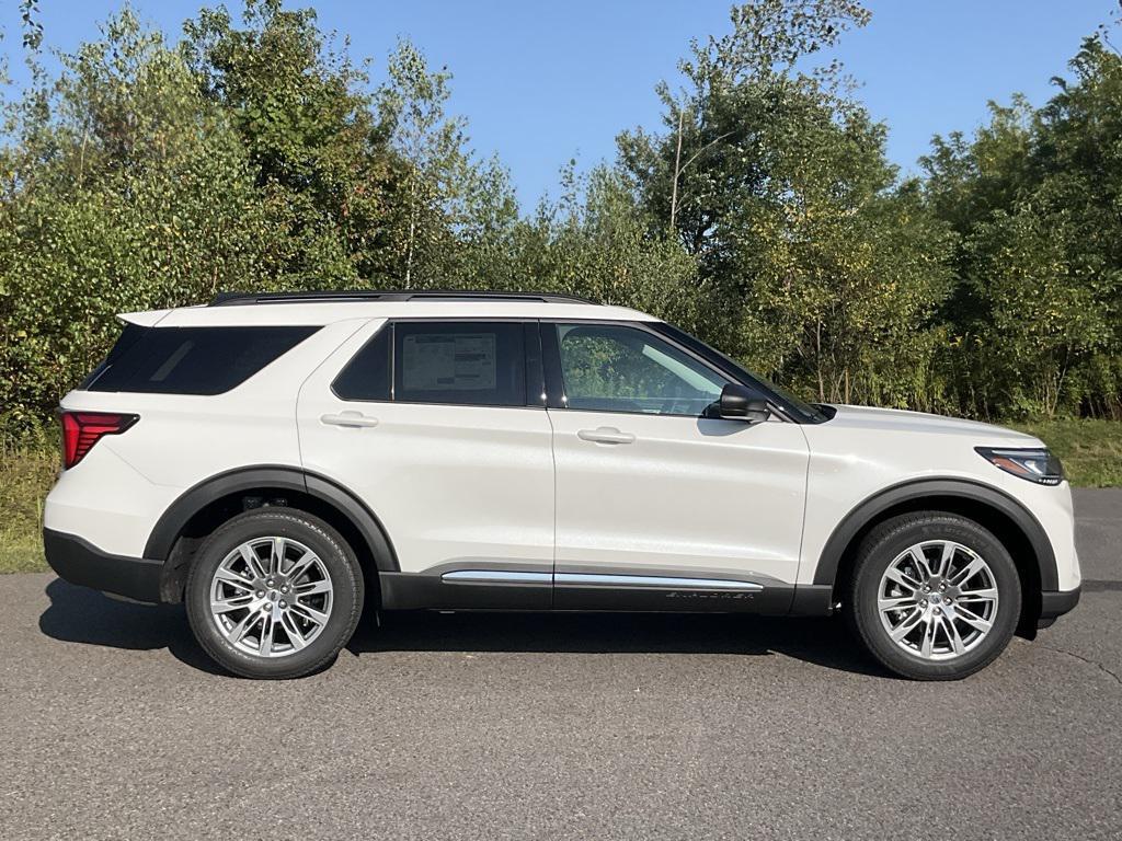 new 2025 Ford Explorer car, priced at $48,370