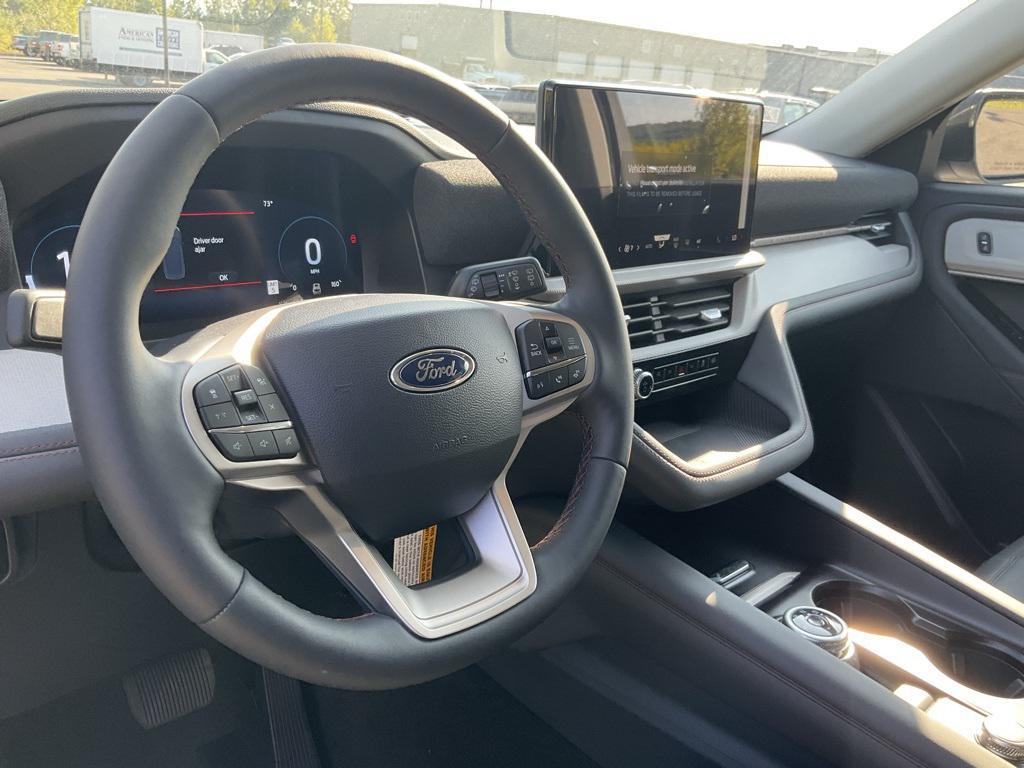 new 2025 Ford Explorer car, priced at $48,370