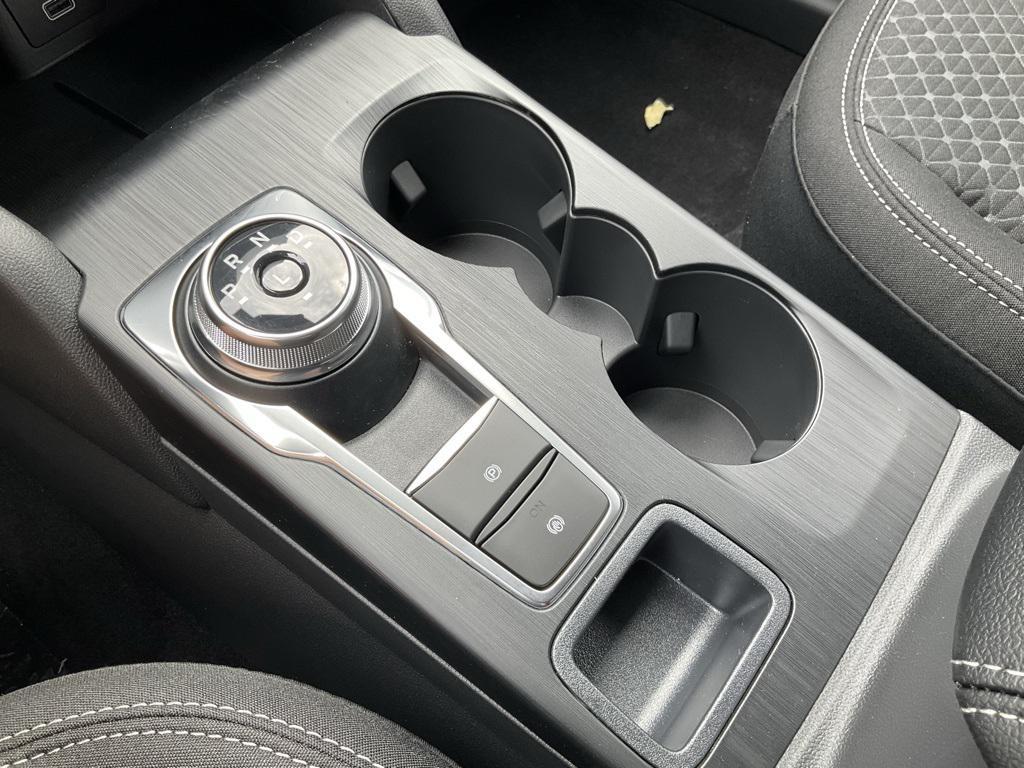 new 2025 Ford Escape car, priced at $30,047