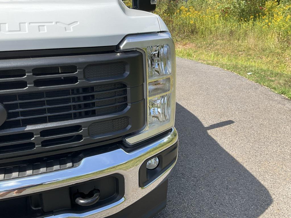 new 2026 Ford F-350 car, priced at $71,495