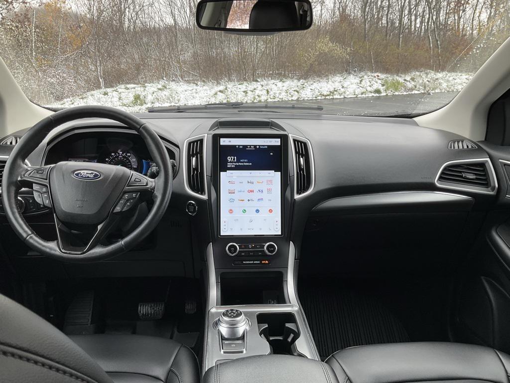 used 2022 Ford Edge car, priced at $23,456