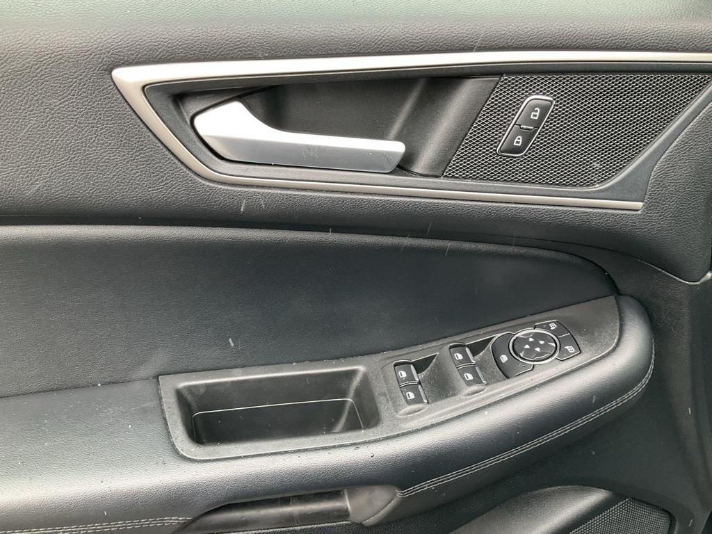 used 2022 Ford Edge car, priced at $23,456