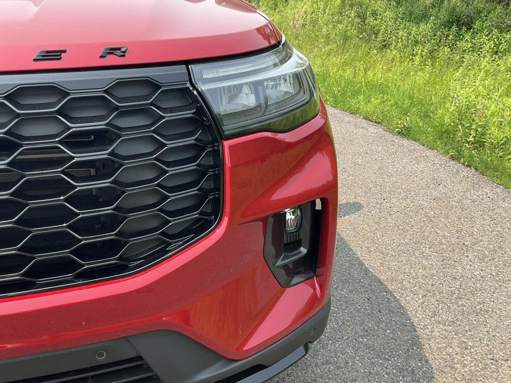 new 2025 Ford Explorer car, priced at $47,185
