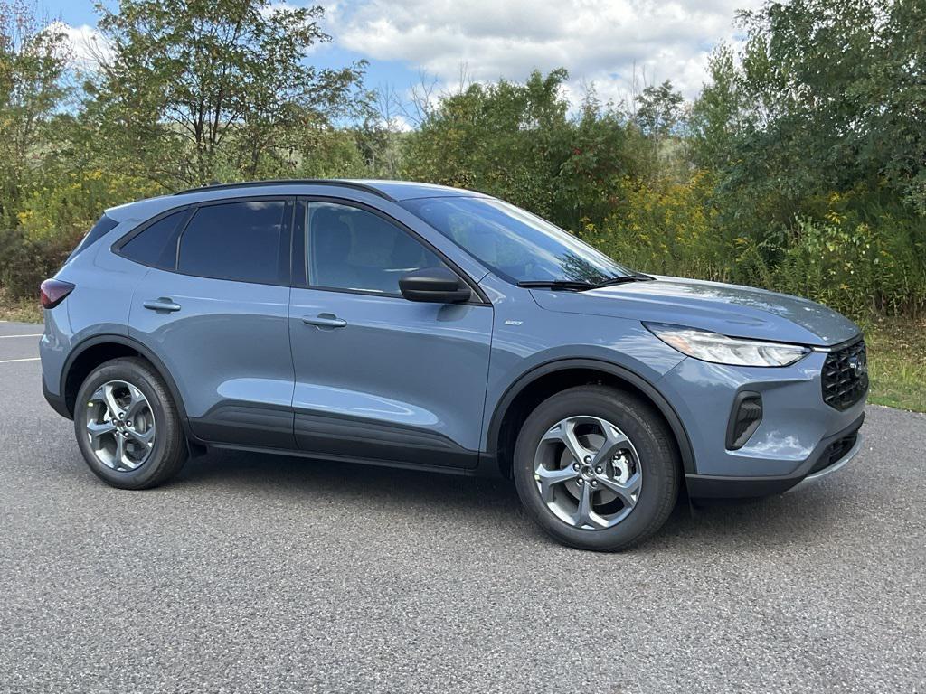 new 2025 Ford Escape car, priced at $30,393