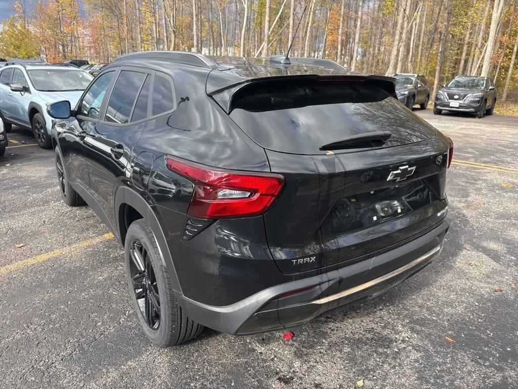 used 2024 Chevrolet Trax car, priced at $22,904