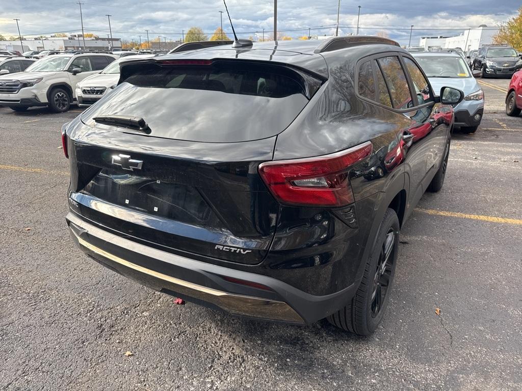 used 2024 Chevrolet Trax car, priced at $22,904
