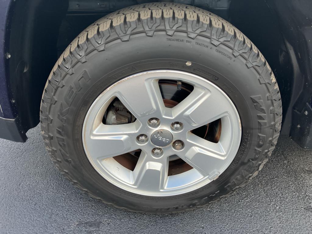 used 2015 Jeep Compass car, priced at $6,200