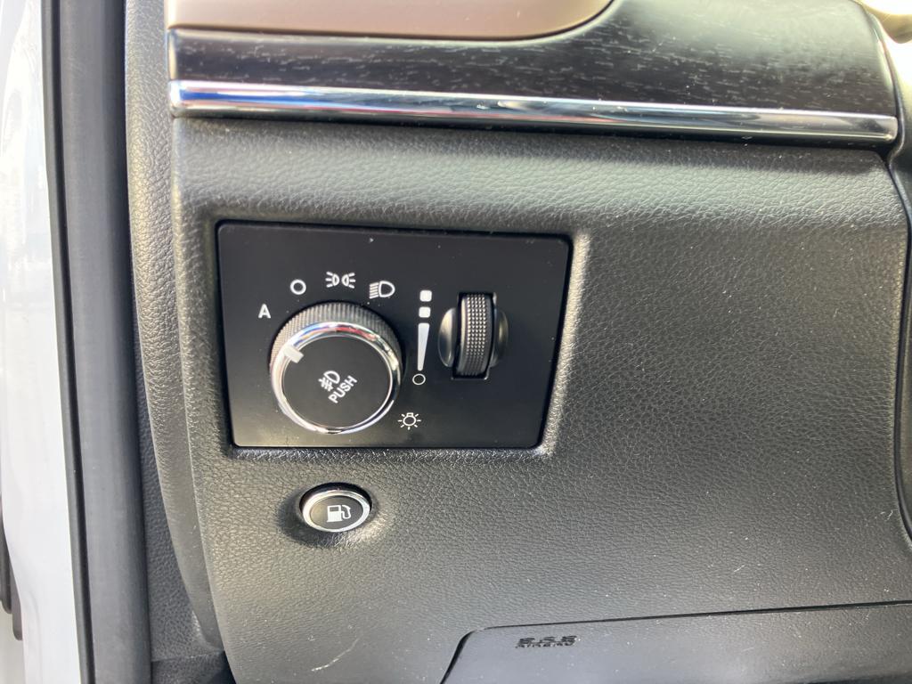 used 2014 Jeep Grand Cherokee car, priced at $9,500