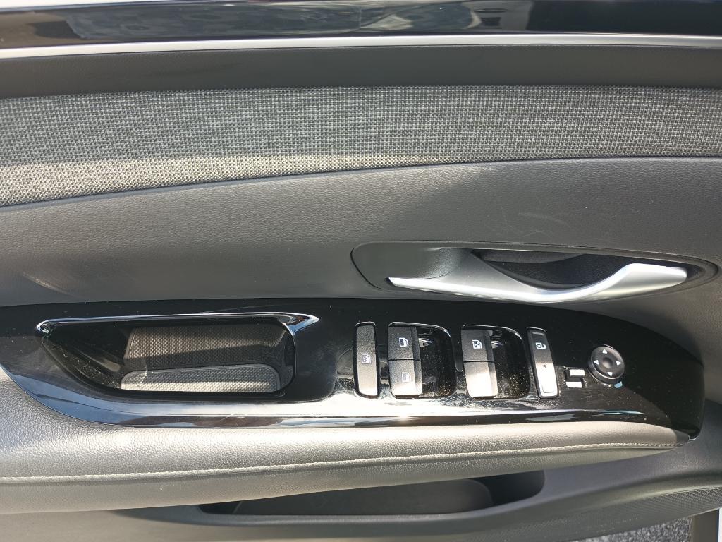 used 2024 Hyundai SANTA CRUZ car, priced at $27,500