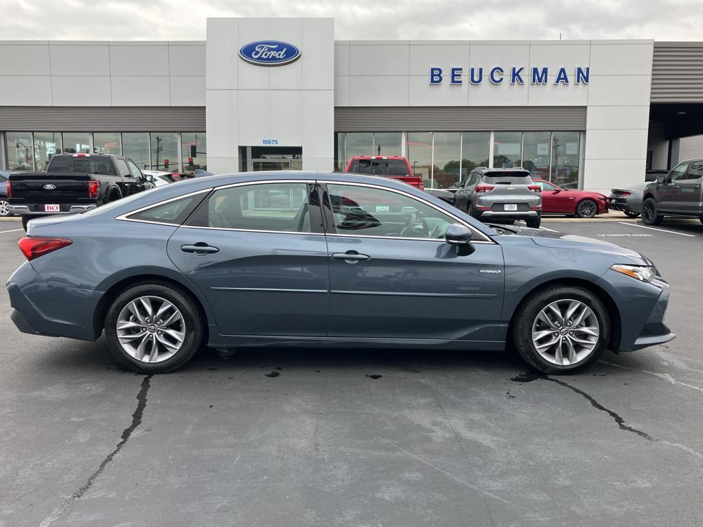 used 2019 Toyota Avalon Hybrid car, priced at $17,995