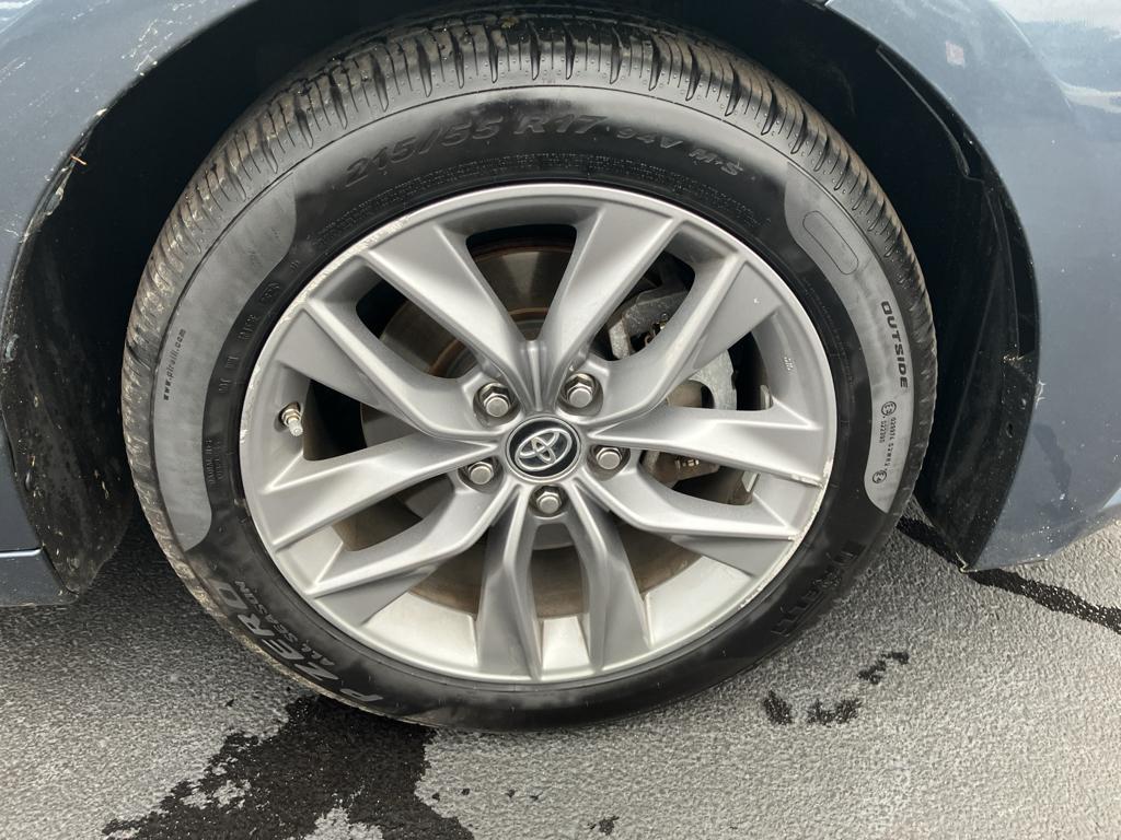 used 2019 Toyota Avalon Hybrid car, priced at $17,995