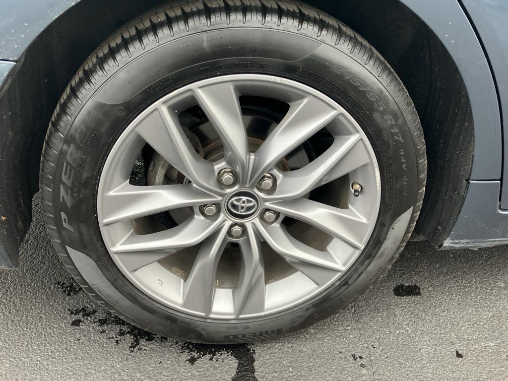 used 2019 Toyota Avalon Hybrid car, priced at $17,995