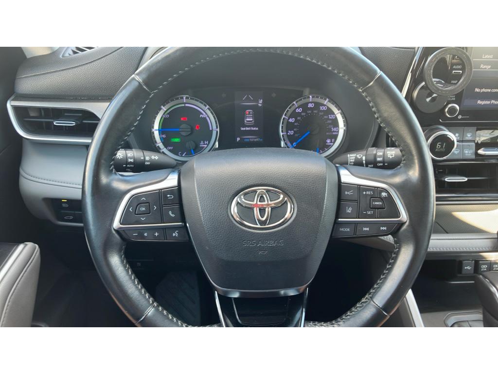 used 2021 Toyota Highlander Hybrid car, priced at $26,250