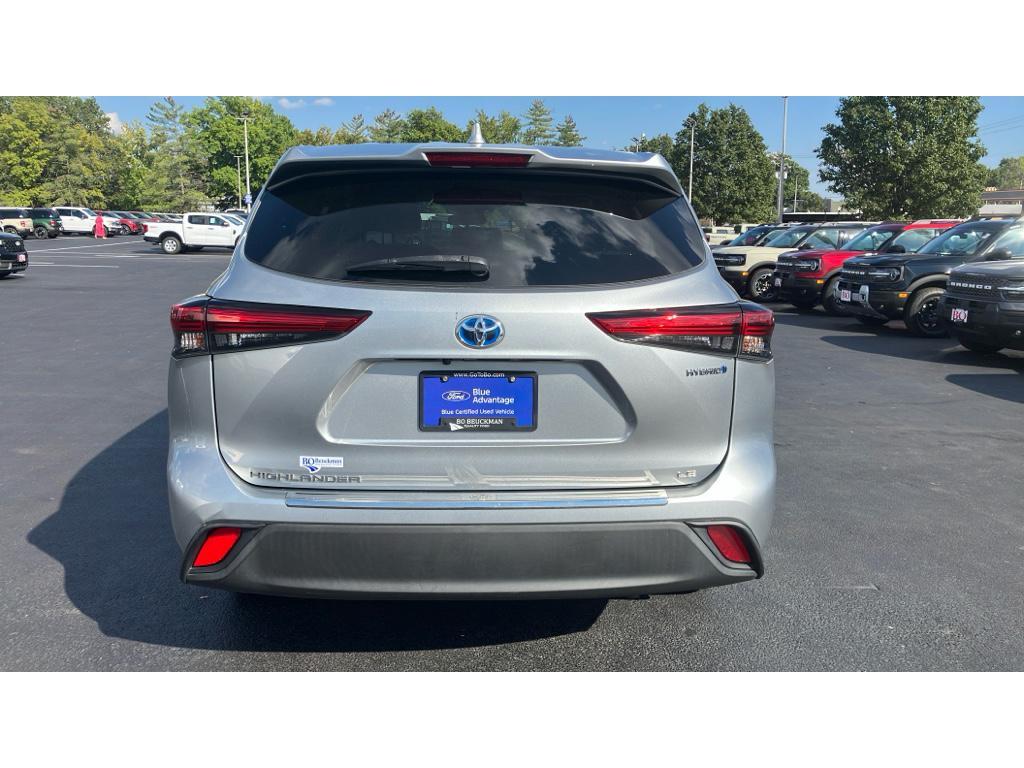 used 2021 Toyota Highlander Hybrid car, priced at $26,250