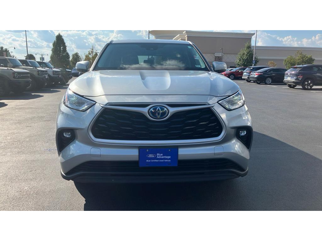used 2021 Toyota Highlander Hybrid car, priced at $26,250