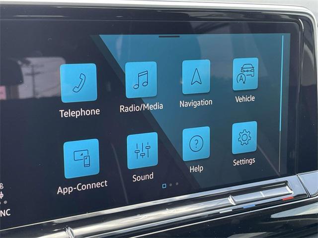 new 2025 Volkswagen Atlas car, priced at $51,193