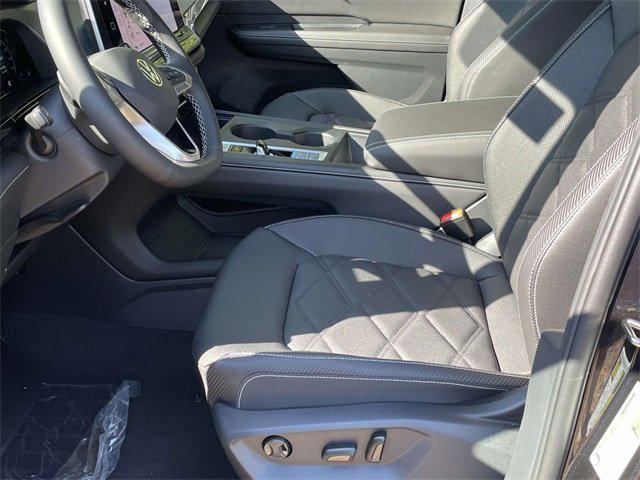 new 2026 Volkswagen Atlas Cross Sport car, priced at $40,398