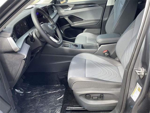 new 2025 Volkswagen Tiguan car, priced at $35,084