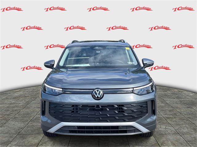 new 2025 Volkswagen Tiguan car, priced at $35,084