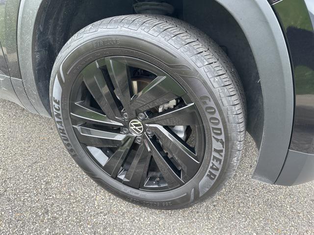 used 2023 Volkswagen Atlas Cross Sport car, priced at $29,749