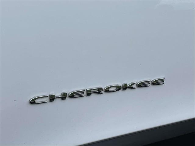used 2019 Jeep Cherokee car, priced at $19,289