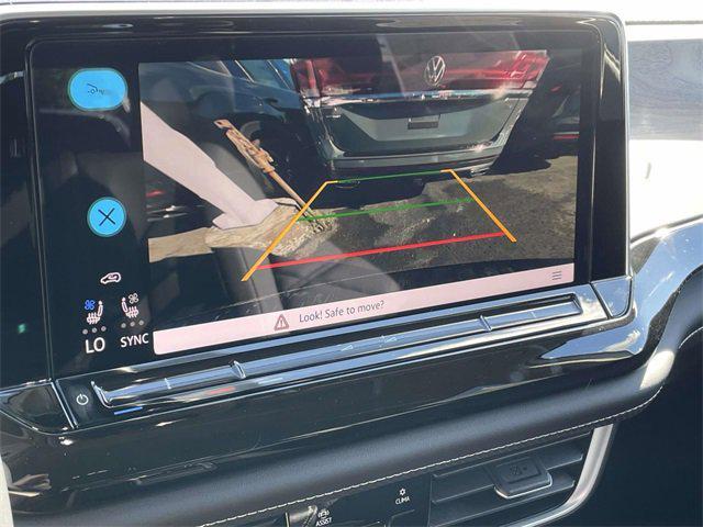 new 2026 Volkswagen Atlas car, priced at $41,821