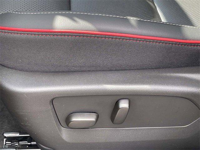 used 2023 Buick Envision car, priced at $29,089
