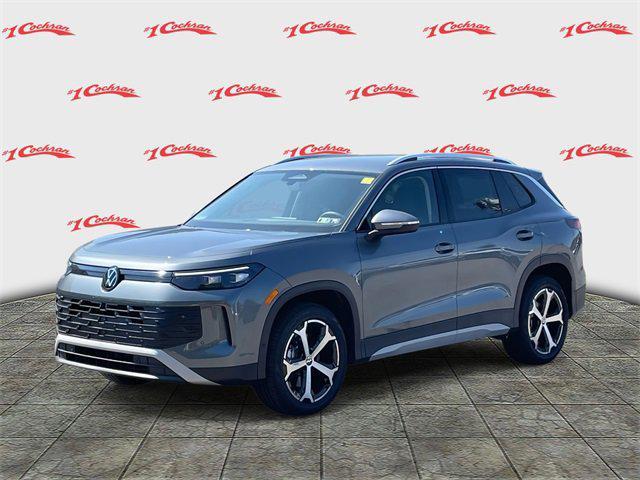 new 2025 Volkswagen Tiguan car, priced at $34,052