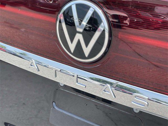 new 2025 Volkswagen Atlas car, priced at $49,693