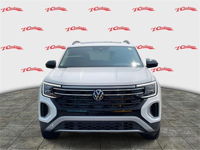 new 2025 Volkswagen Atlas car, priced at $47,034