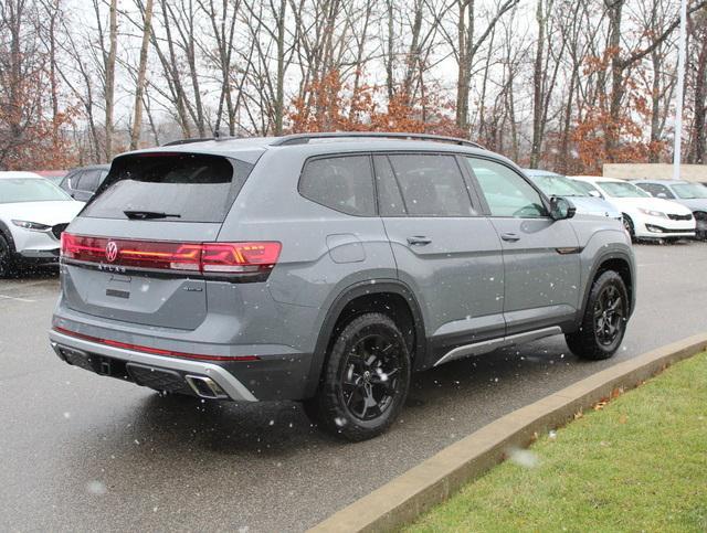 new 2024 Volkswagen Atlas car, priced at $48,328