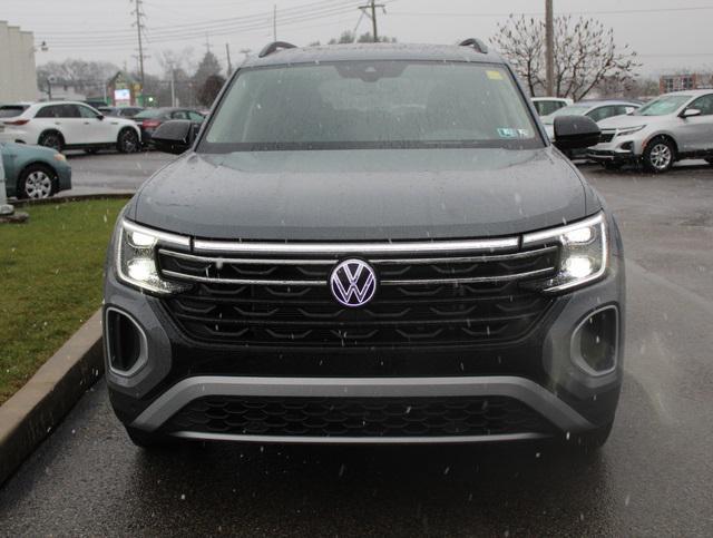 new 2024 Volkswagen Atlas car, priced at $48,328