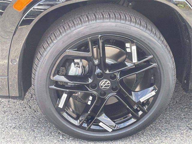 new 2025 Volkswagen Tiguan car, priced at $37,437