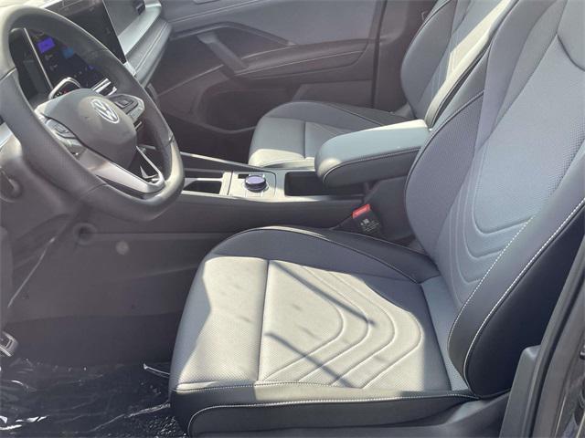 new 2025 Volkswagen Tiguan car, priced at $37,437