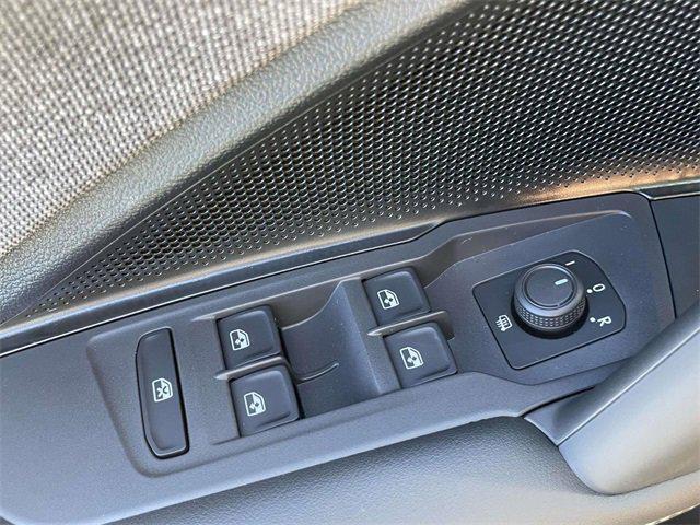 new 2025 Volkswagen Tiguan car, priced at $30,604