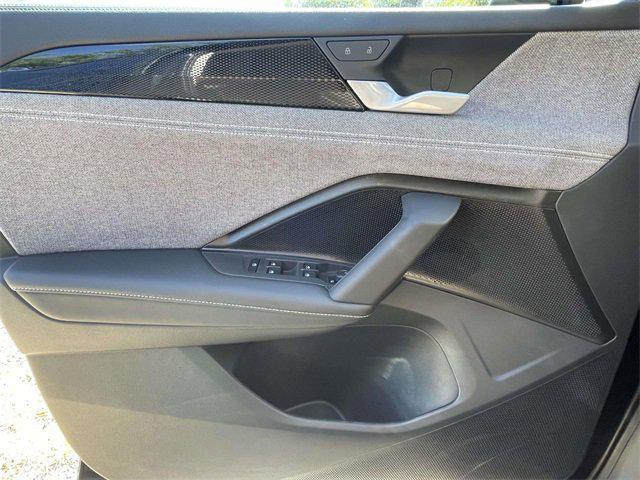 new 2025 Volkswagen Tiguan car, priced at $30,604