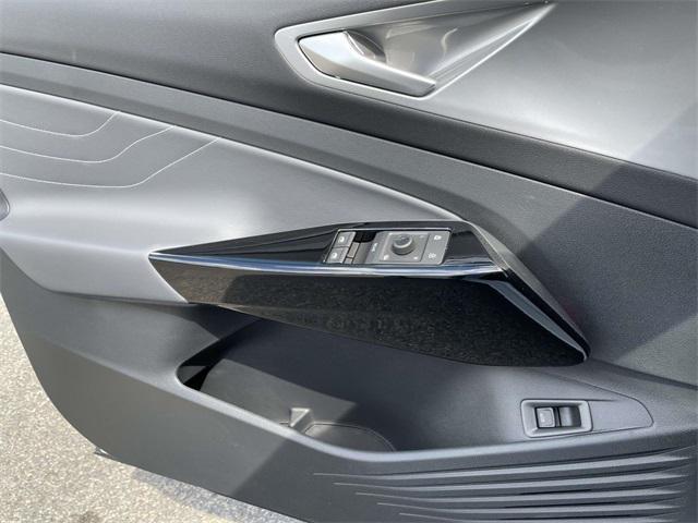 new 2025 Volkswagen ID.4 car, priced at $52,291