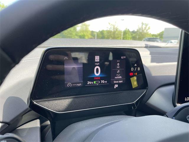 new 2025 Volkswagen ID.4 car, priced at $52,291