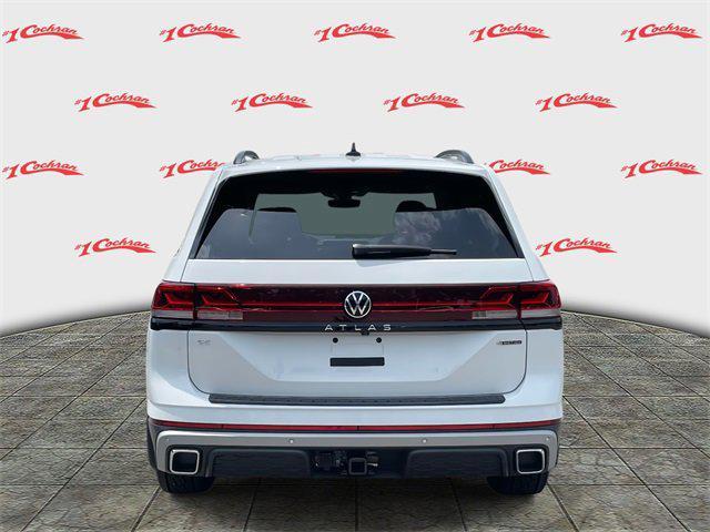 new 2025 Volkswagen Atlas car, priced at $43,072