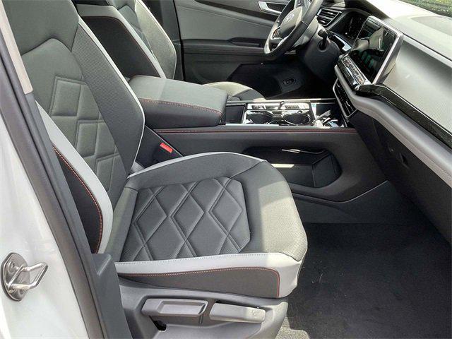 new 2025 Volkswagen Atlas car, priced at $43,072