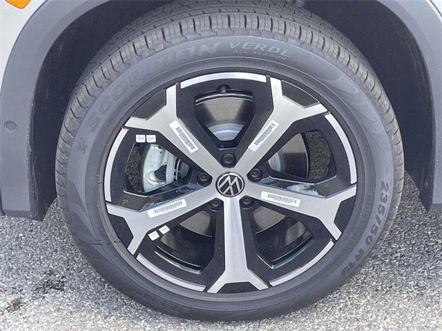 new 2026 Volkswagen Tiguan car, priced at $38,961