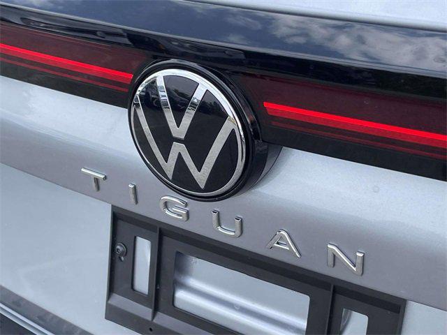 new 2025 Volkswagen Tiguan car, priced at $35,084