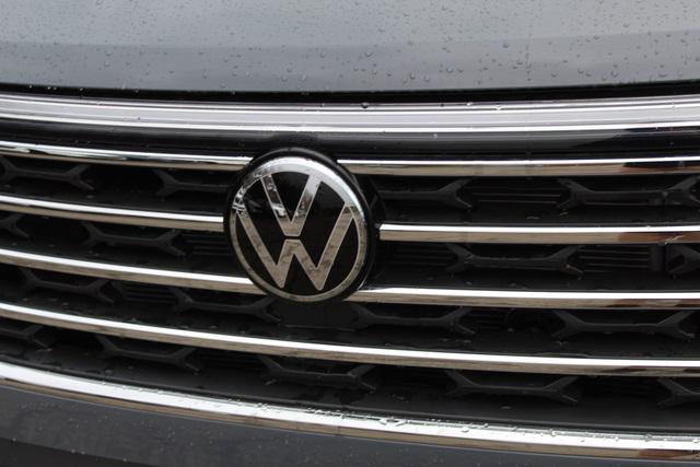 new 2025 Volkswagen Atlas car, priced at $44,985