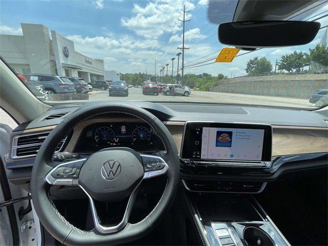 new 2025 Volkswagen Atlas car, priced at $41,159