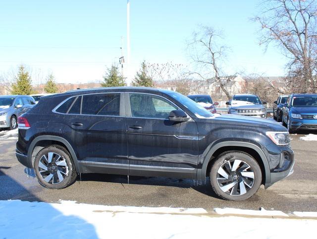 new 2024 Volkswagen Atlas Cross Sport car, priced at $47,821