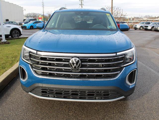 new 2025 Volkswagen Atlas car, priced at $44,658