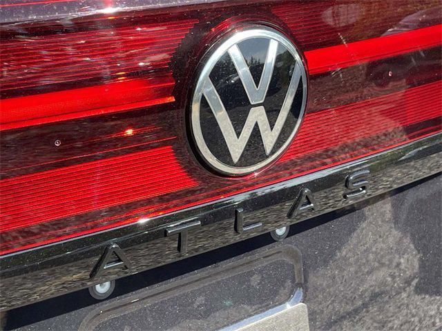 new 2026 Volkswagen Atlas Cross Sport car, priced at $50,938